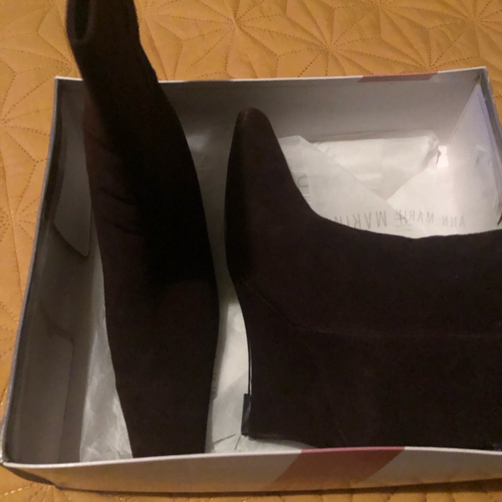 Marino suede boots